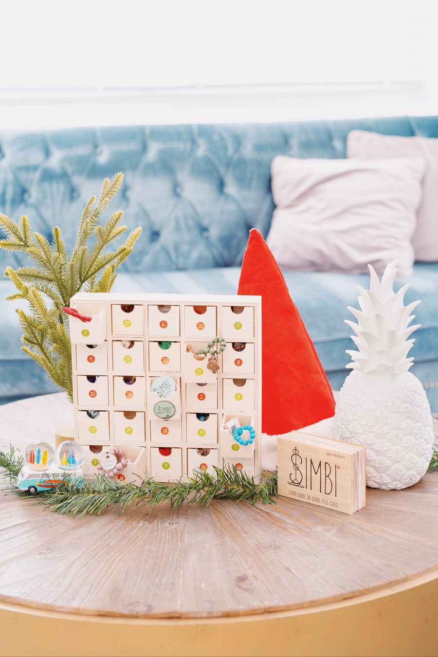 Advent calendar filled with jewelry and accessories and hair-wear